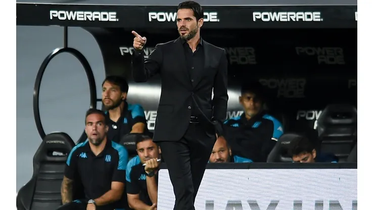 El paso de la crítica a los elogios masivos: el Racing de Gago y un dato que es la envidia de todos