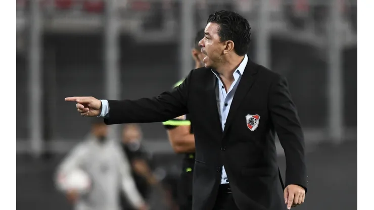 Gallardo pone lo mejor que tiene ante Huracán y varios jugadores buscan ganarse su lugar