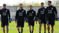 Las cábalas se respetan: la foto de Messi, Di María y Paredes que se volvió viral.