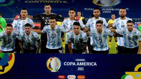 Los 4 suspendidos de Argentina viajaron con el plantel: ¿pueden jugar?