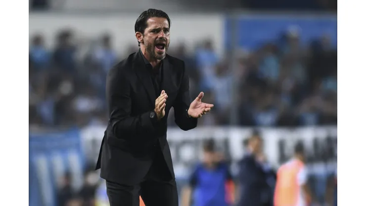 AVELLANEDA, ARGENTINA - MARCH 05: Fernando Gago head coach of Racing Club gestures during a match between Racing Club and Talleres as part of Copa de la Liga 2022 at Presidente Peron Stadium on March 5, 2022 in Avellaneda, Argentina. (Photo by Rodrigo Valle/Getty Images)