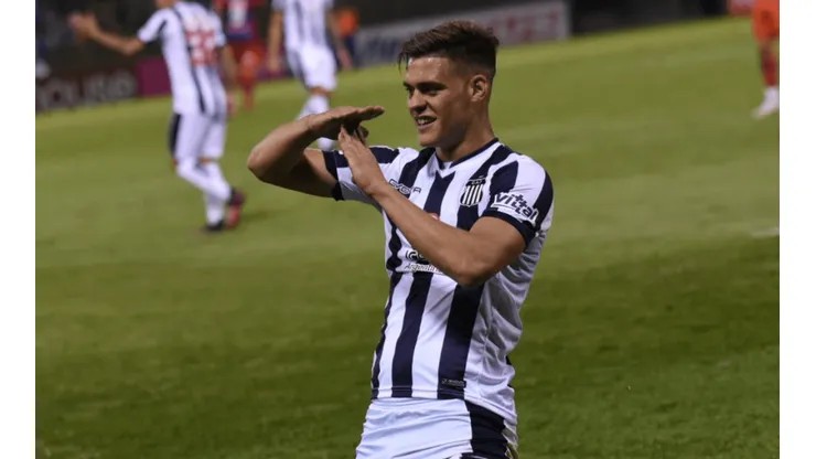 Girotti y su doblete en Talleres..