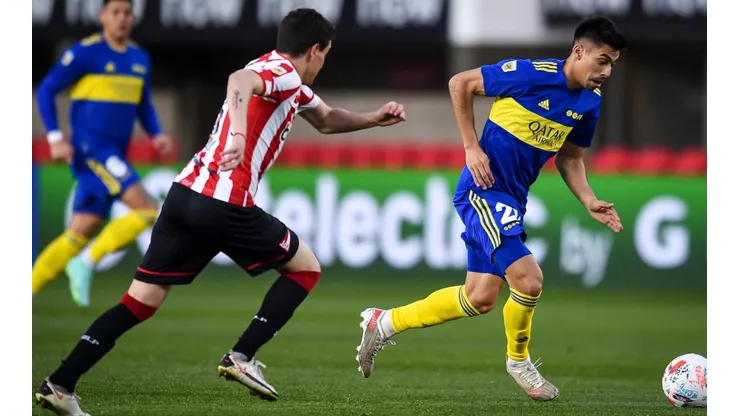 Zuqui y Ramírez disputan el balón en el último Estudiantes - Boca (Foto: Getty).