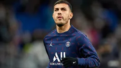 El gesto de Paredes a los hinchas del PSG tras su gol y los silbidos