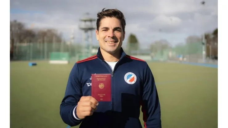 Peillat, con su nuevo pasaporte alemán