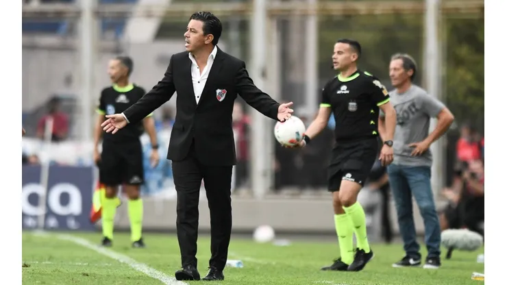 David Martínez podría perderse el Superclásico entre River y Boca.