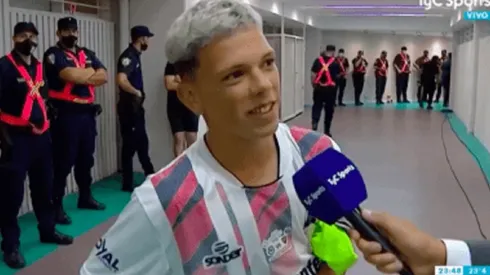 Santiago Flores, el chico de 16 años que estuvo ante Boca y se llevó un regalo muy especial