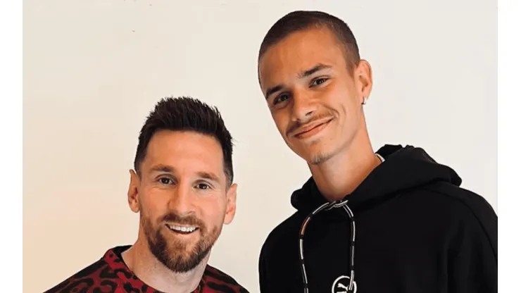 El hijo de Beckham subió foto con Messi, pero todos hablan del atuendo del 10