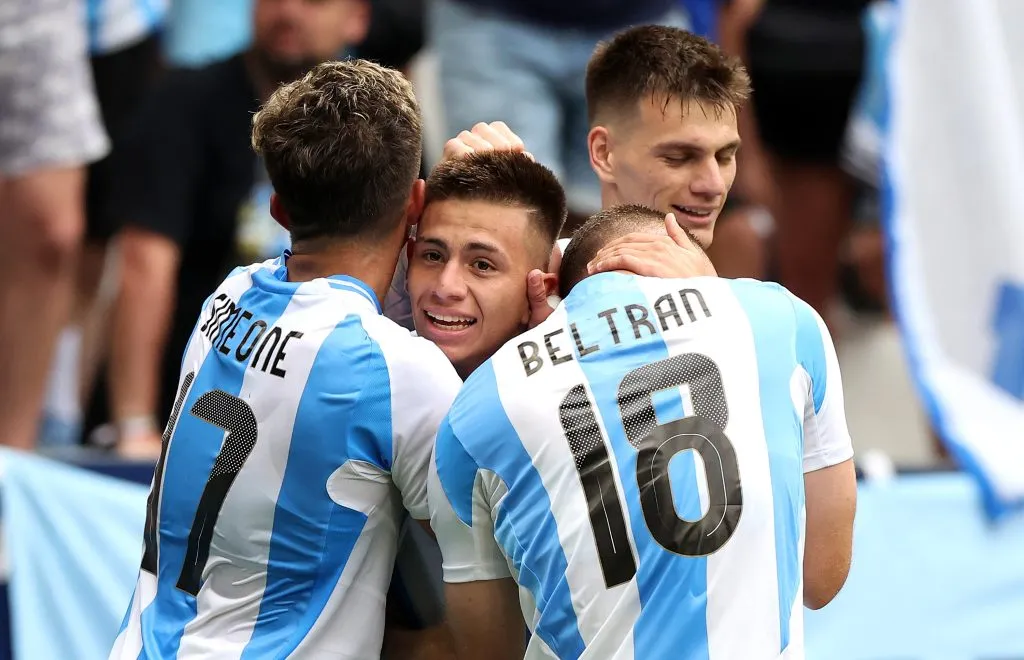 Claudio Echeverri liquidó las acciones ante Ucrania.