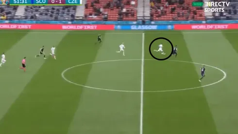 El golazo de Patrik Schick desde mitad de cancha.