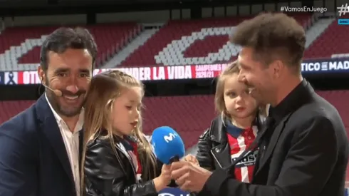 Compite para video del año: las hijas de Simeone cantaron de memoria el himno del Atlético