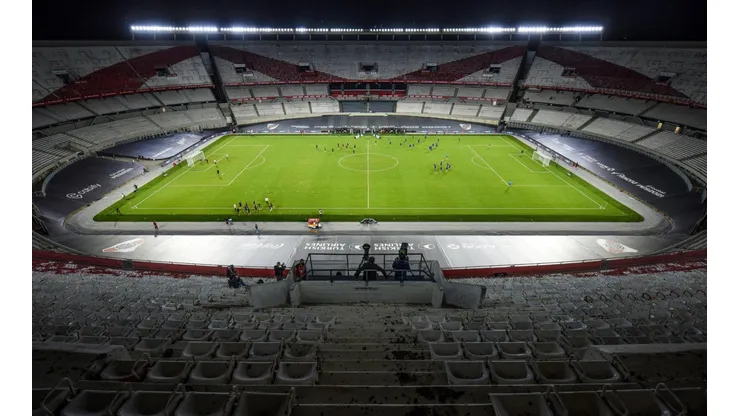 El Estadio Monumental de River Plate encabeza el listado.