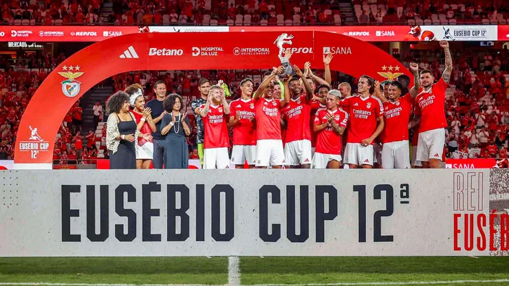 Gianluca Prestianni, con sus partidos de pretemporada, convenció a Roger Schmidt para quedarse en Benfica.