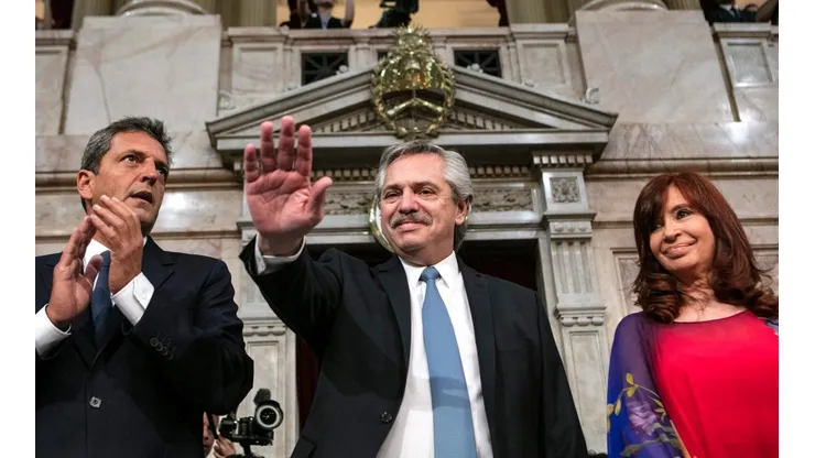 Alberto Fernandez junto a Cristina Fernandez y Sergio Massa