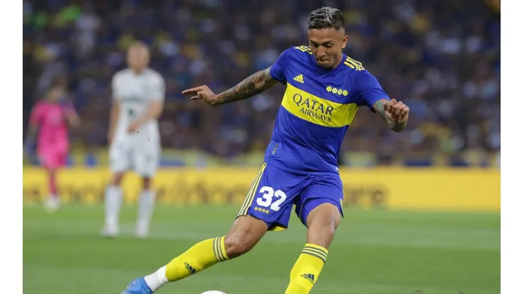 Tras el escándalo, ¿Almendra puede irse ya de Boca?