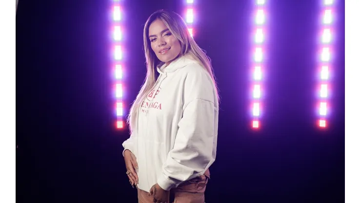 Karol G se presentará en el Movistar Arena (Getty images).