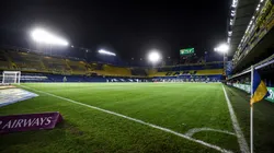 ¡No se puede creer! En pleno temporal probaron jugar a la pelota en La Bombonera y así respondió