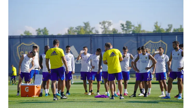 Darío Benedetto se reincorporó a los entrenamientos con Boca.