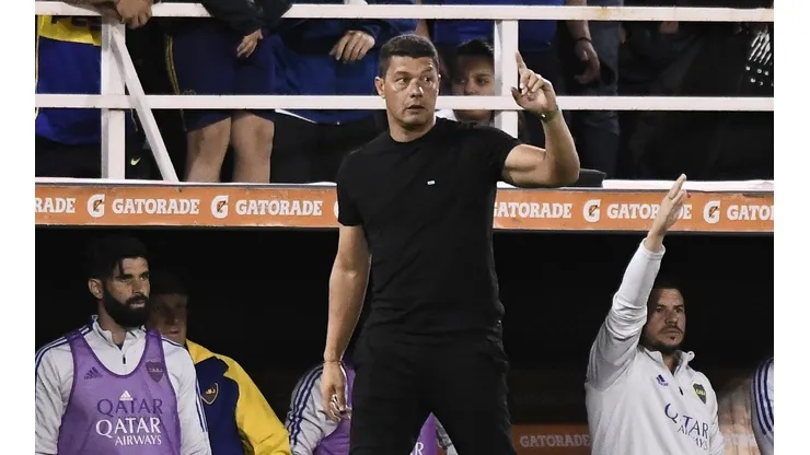 Battaglia probó un 11 pensando en Independiente.