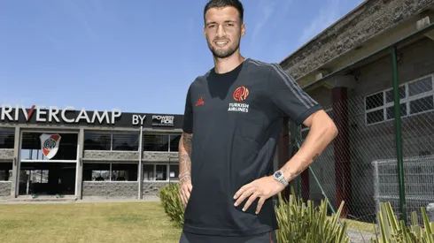 Emanuel Mammana todavía no pudo debutar con River.