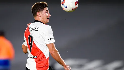 Julián Álvarez fue comparado con Diego Forlán.