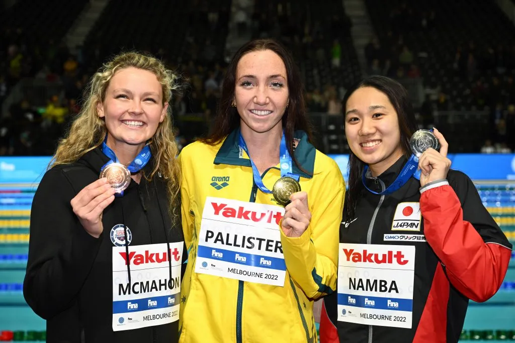Lani Pallister ganó cuatro medallas de oro en el Campeonato Mundial de Pileta Corta en 2022. IMAGO