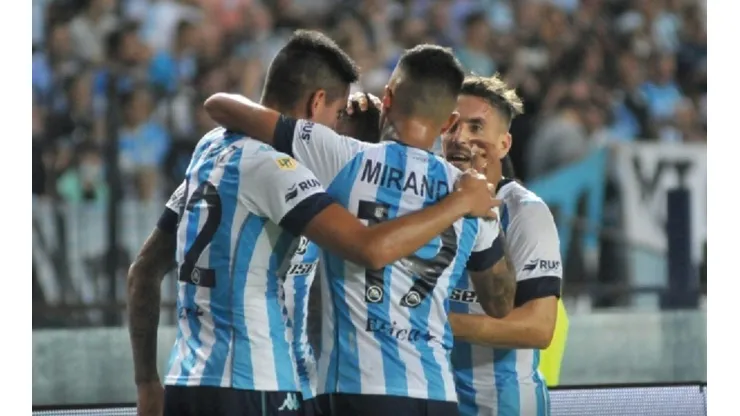¡Se despertó Racing! Tremenda goleada sobre Argentinos en Avellaneda