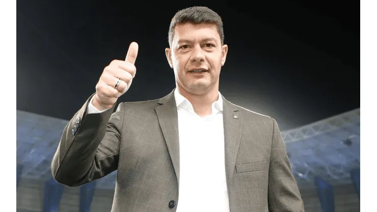 Battaglia probó otro equipo y sorprendió a todos.