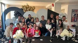 En la previa del PSG - Real Madrid por Champions, Di María recibió un mimo en su cumpleaños