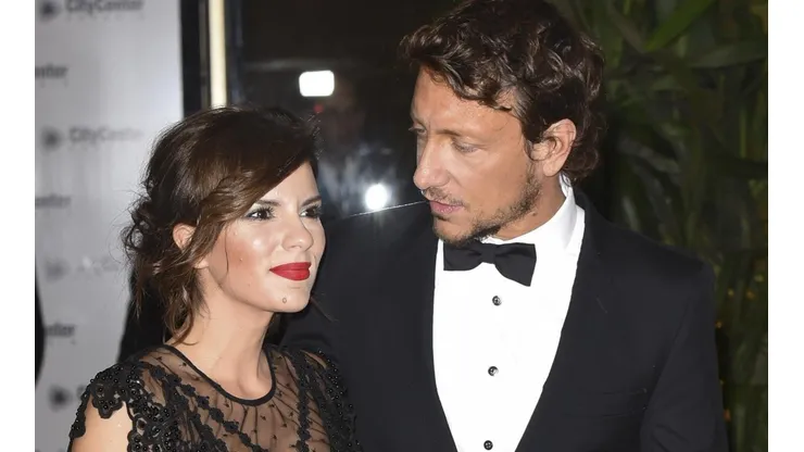 Gimena Accardi, actriz argentina de 36 años, junto a su pareja Nicolás Vázquez (Getty images).