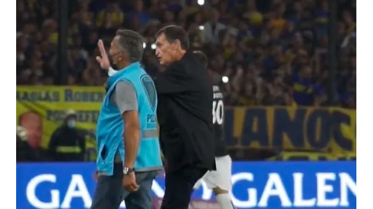 VIDEO | Así recibió La Bombonera a Julio César Falcioni