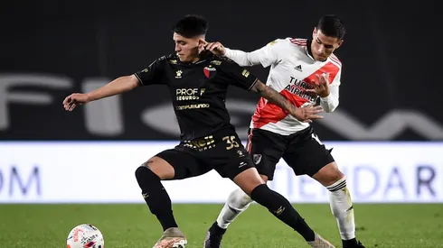 ¿Van por Farías? River vuelve al mercado y el jugador de Colón aparece como una alternativa