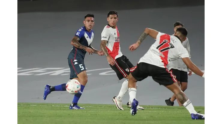 En el regreso de Juanfer y el debut de Barco, River no pudo con Vélez en Núñez