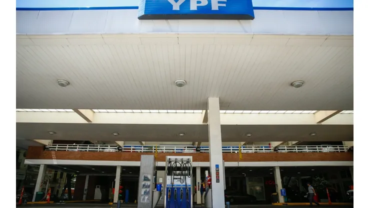 Aumenta el combustible en Argentina.