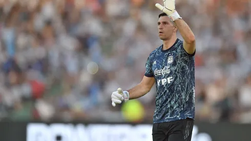 El posteo de Dibu Martínez después del triunfo de Argentina sobre Colombia.