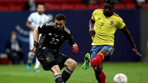 Dibu volverá a enfrentar a Colombia.