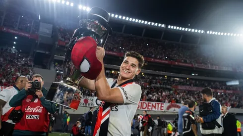 El enorme parecido de Julián Álvarez con el ex jugador del Manchester City, Georgi Kinkladze.