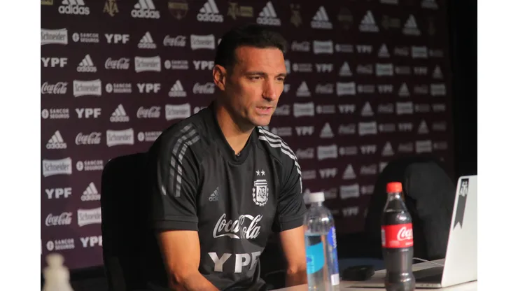 Scaloni no confirmó el equipo y aguarda por la evolución de dos jugadores
