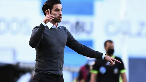 Eugenio Mena continuará en Racing.