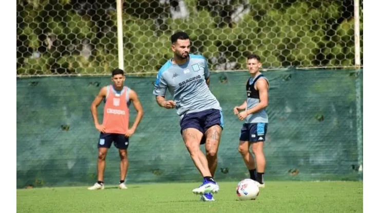 Cardona, protagonista de una jugada que era para el Puskas. (Instagram)