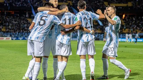 Sin Messi, Scaloni definió quién será el capitán de la Selección Argentina