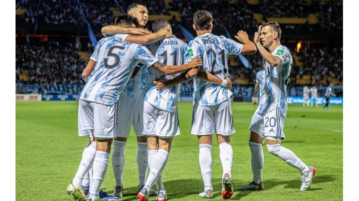 Sin Messi, Scaloni definió quién será el capitán de la Selección Argentina