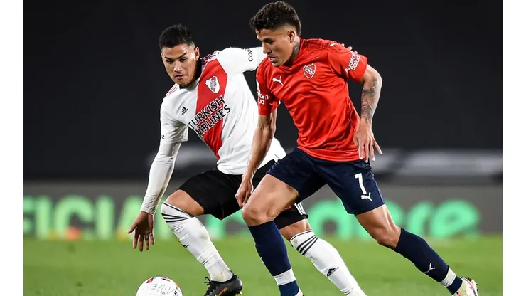 En pleno escándalo por Elías Gómez, se conoció otra sorpresiva negociación entre River e Independiente