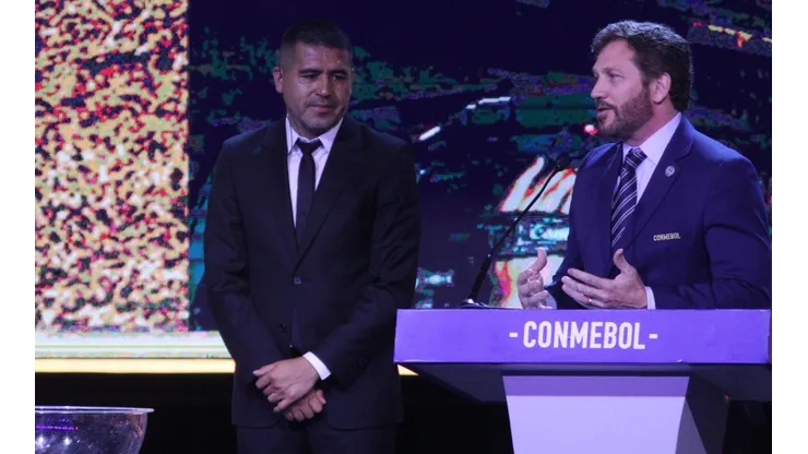 El sorpresivo look de Riquelme para reunirse con Domínguez en Paraguay