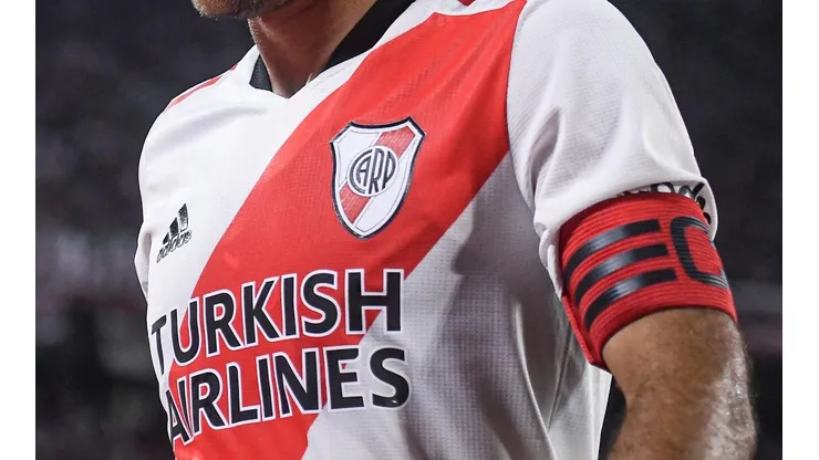 River suma nuevo sponsor.