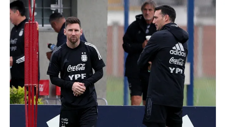 Sin Messi, Scaloni dio la primera lista de convocados del 2022