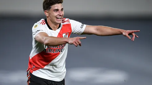 El DT de Niza habló de la chance de sumar a Julián Álvarez.