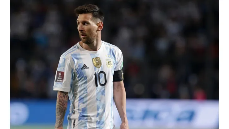 ¿Messi afuera de la lista de Argentina? Afirman que quiere viajar pero "está difícil"