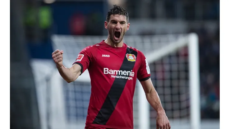 Nueva oferta por Alario: ¿vuelve a jugar la Copa Libertadores?