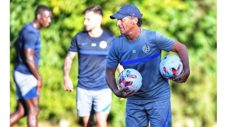 Ricardo Centurión se incorporará al equipo que dirige Pedro Troglio.